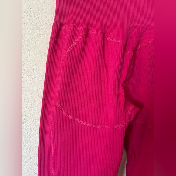 Bo+Tee Ribbed Leggings - Picture 5 of 9